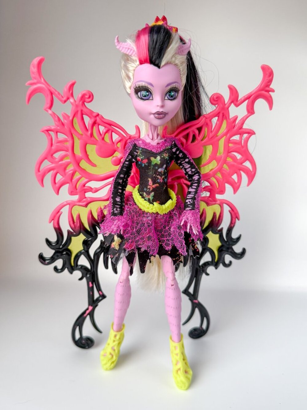Monster High Bonita Femur Freaky Fusion Doll Complete Outfit Wings